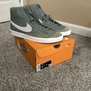 NEW. Nike Blazers 77. Size 12. Green/Gray